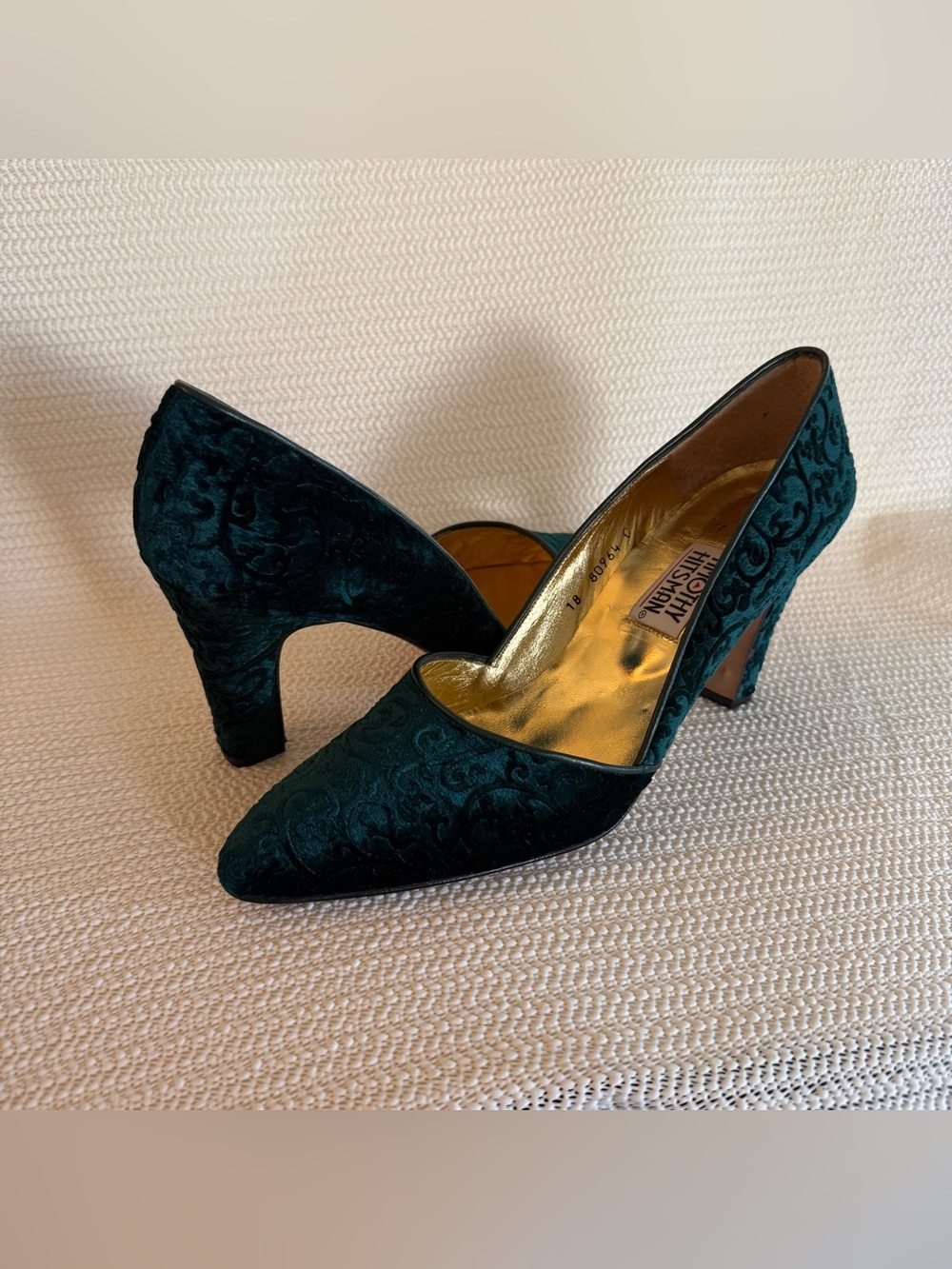 Timothy Hitsman Women’s 11M Green Velvet D’Orsay Pumps Vintage Heels